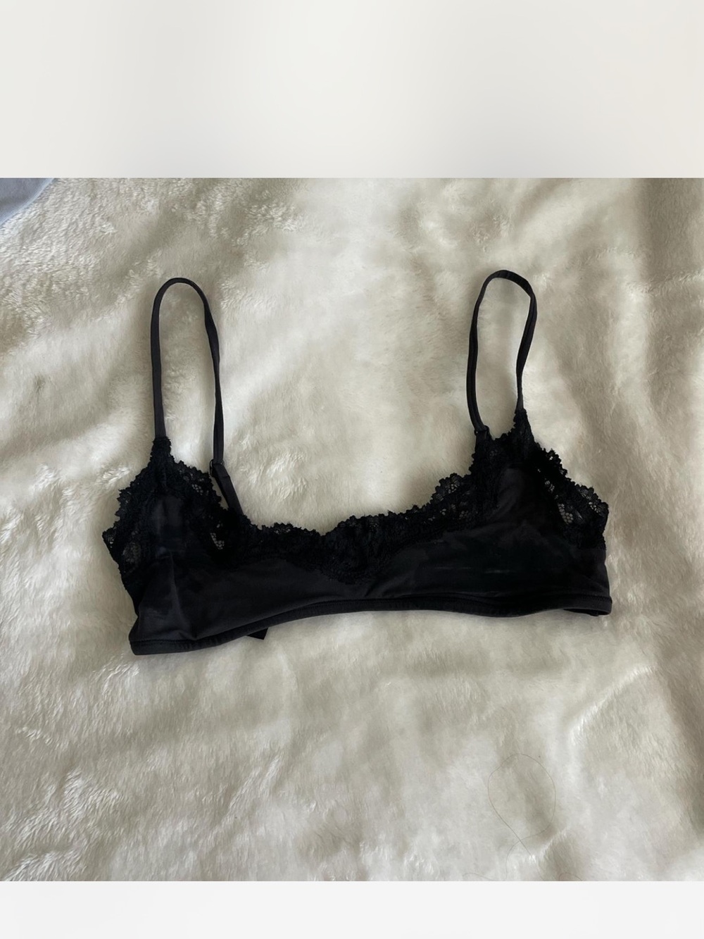 SKIMS Black Lace Trim Bralette - Minimal Silhouette